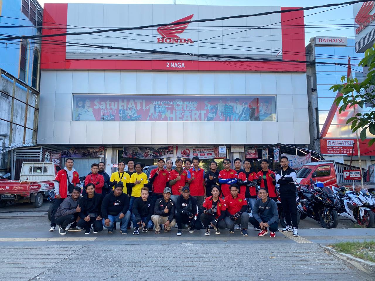 kemeriahan RPL CBR 250RR di Banjarmasin Tempat di Duta Mall Banjarmasin,yang mmana di hadiri puluhaan dari komunitas Banjarmasin,selain RPL juga diadakan Test Ride bersama motor CBR 250RR, dan banyak lagi kegiatan